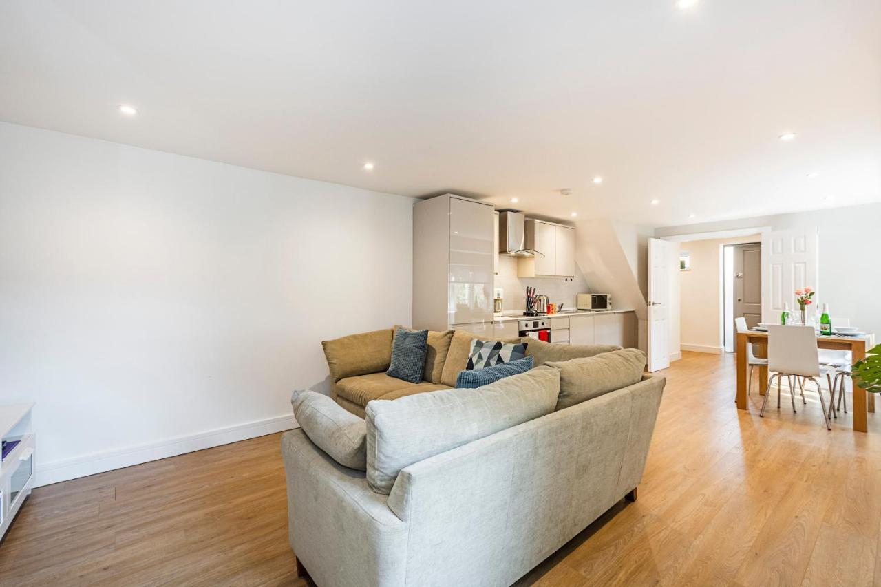 South Woodford 2 Bed En-Suite House London Eksteriør billede